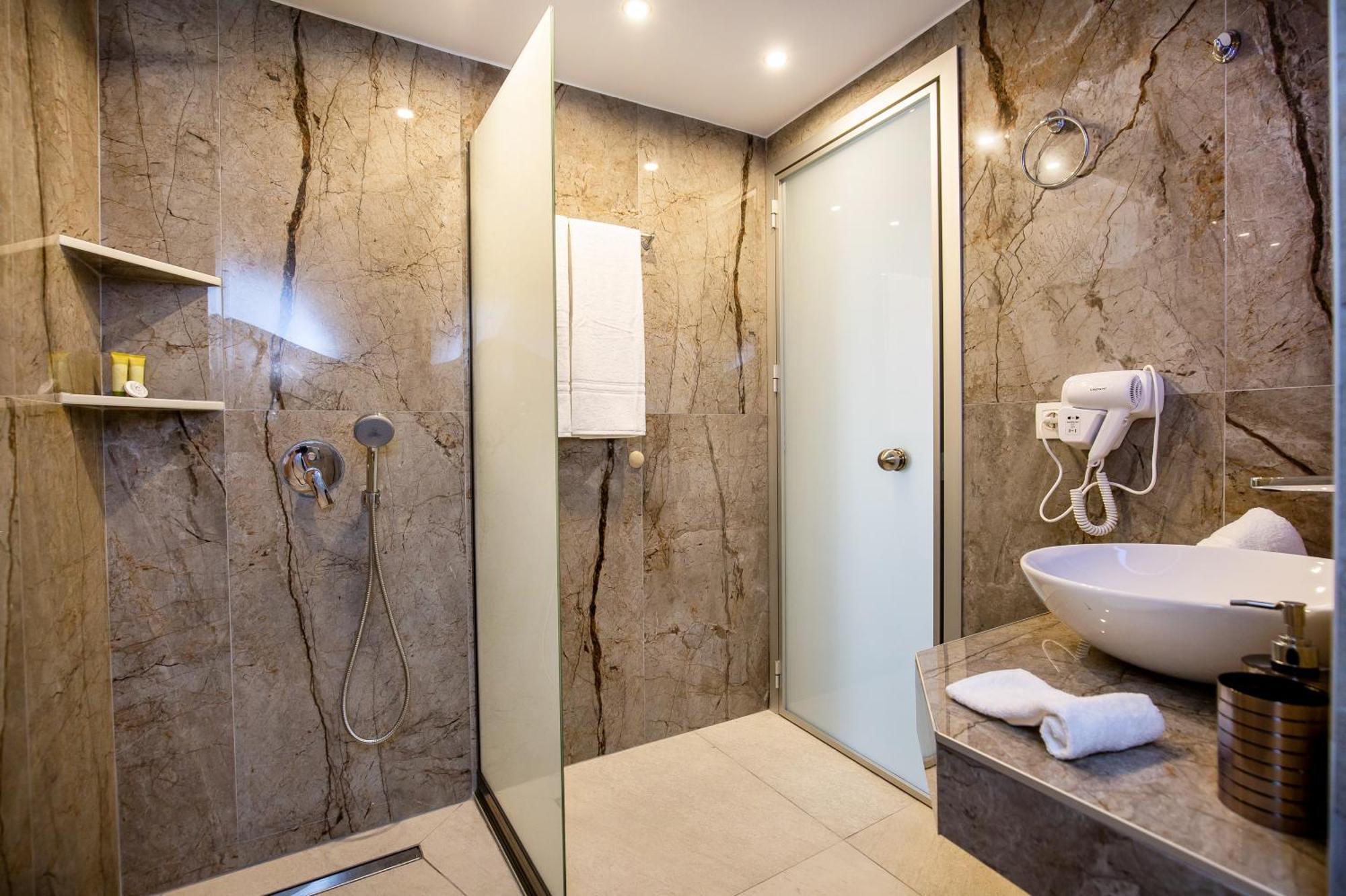 Vlashi Apartments Limenaria  Extérieur photo