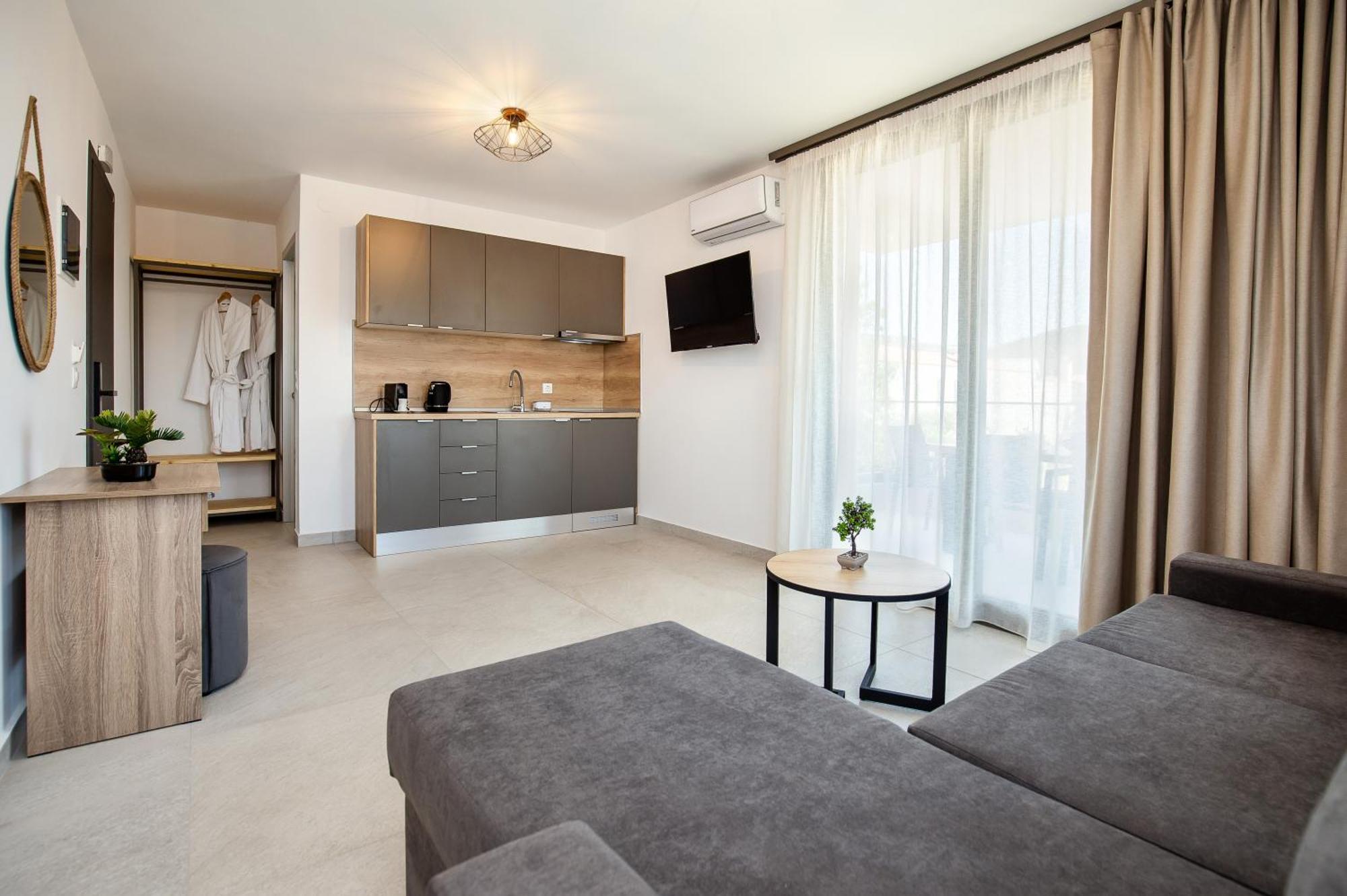 Vlashi Apartments Limenaria  Extérieur photo